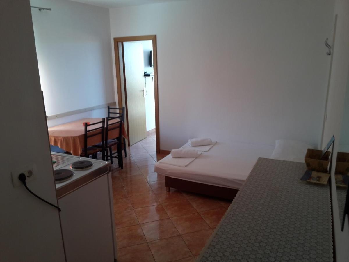 Apartments By The Sea Gradac, Makarska - 13681 Exteriör bild