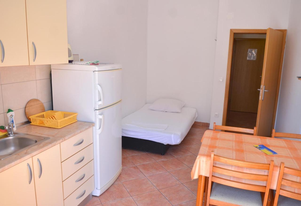 Apartments By The Sea Gradac, Makarska - 13681 Exteriör bild