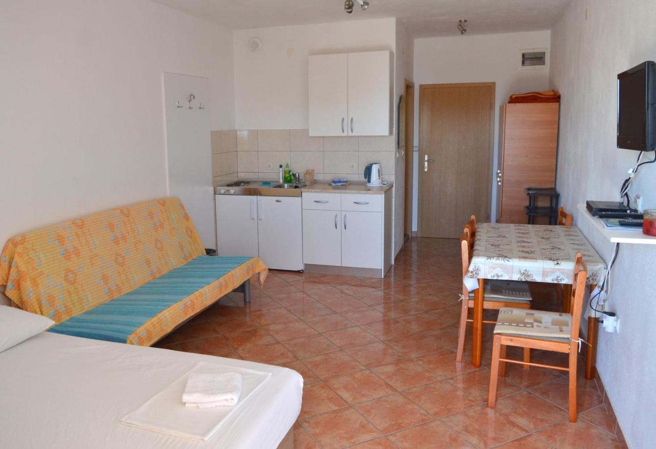 Apartments By The Sea Gradac, Makarska - 13681 Exteriör bild